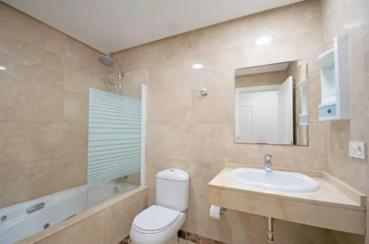 Fantastic Sea & Gibraltar View Apartment La La Alcaidesa