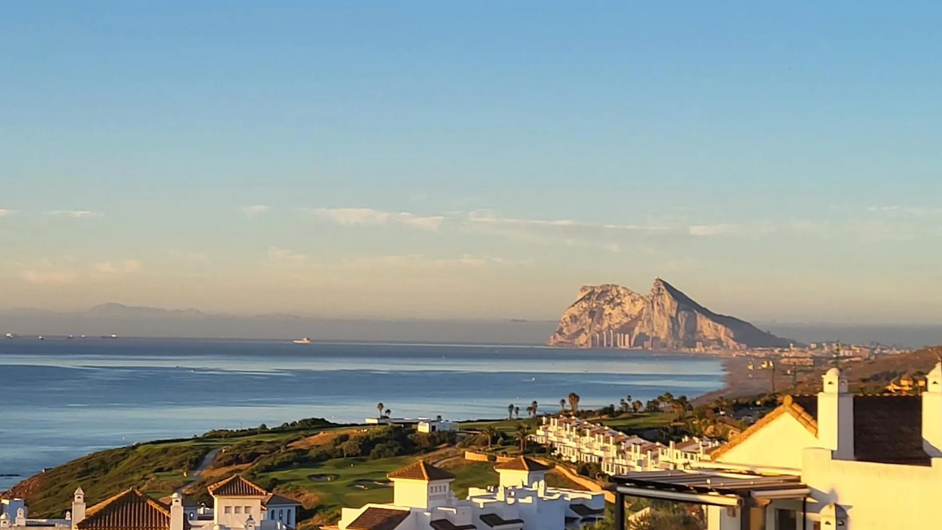 Fantastic Sea & Gibraltar View Apartment La La Alcaidesa