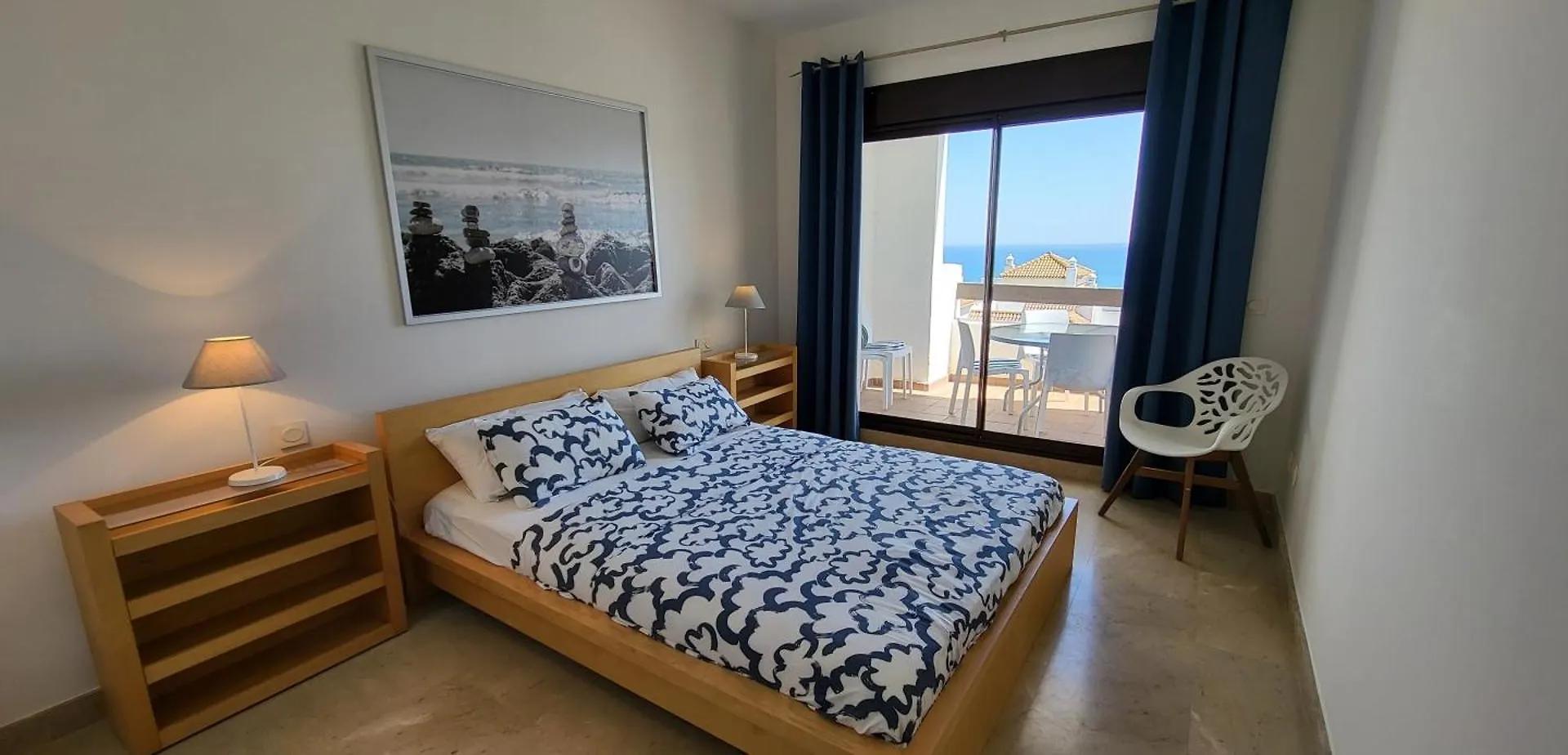 Fantastic Sea & Gibraltar View Apartment La La Alcaidesa Spanien