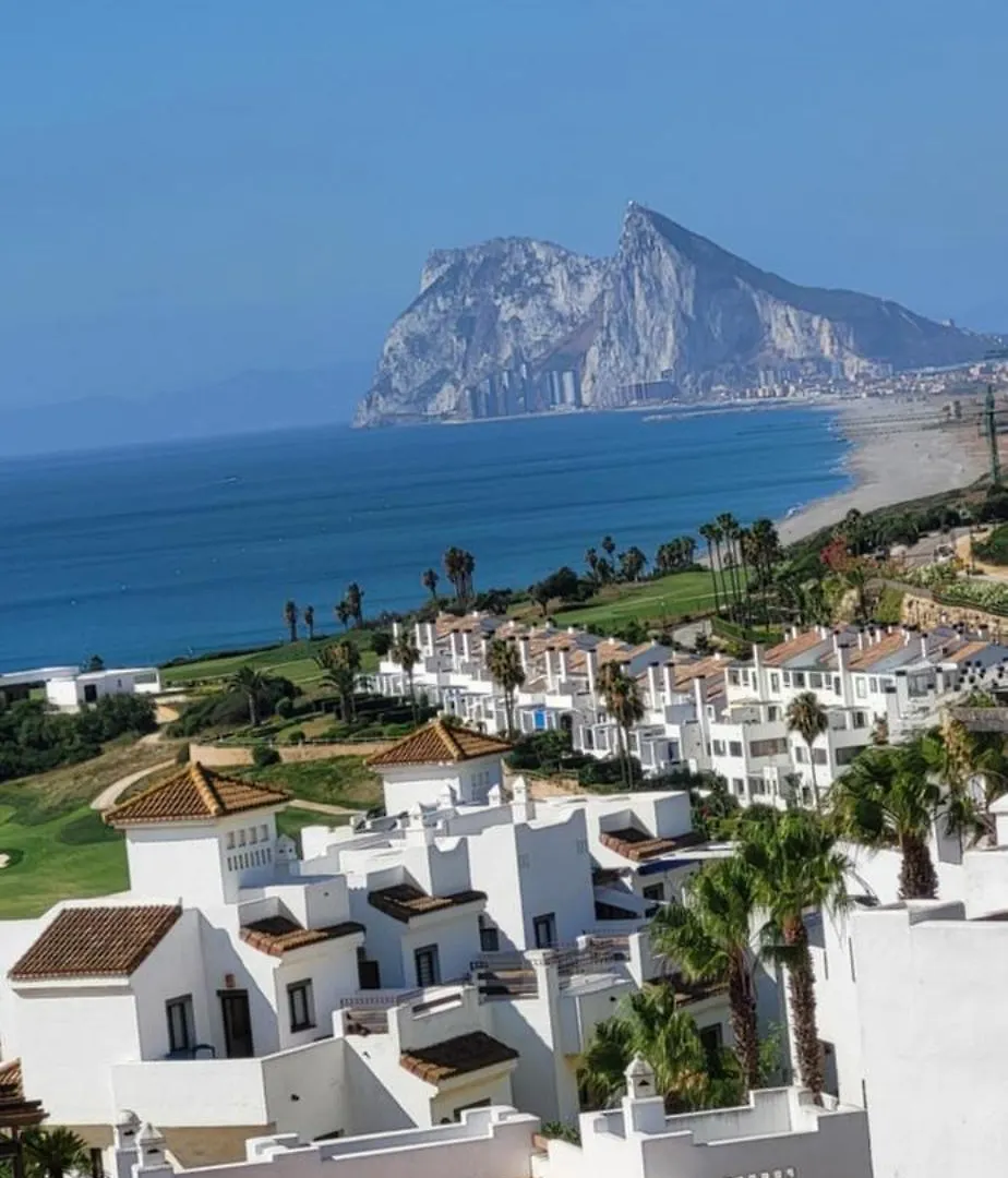 Fantastic Sea & Gibraltar View Apartment La La Alcaidesa 0*,  Spanien